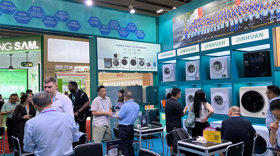 廣交會(huì )新老朋友齊聚，金環(huán)電器展位人氣旺