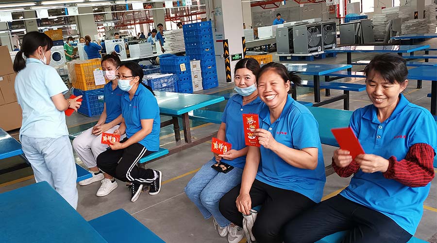 傳遞溫暖 分享快樂(lè )！金環(huán)電器給員工送上生日祝福