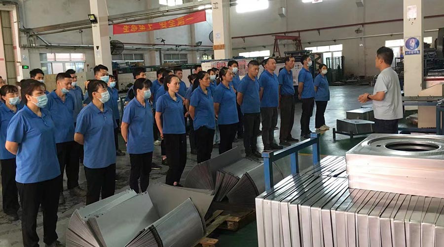 五一放假在即！金環(huán)電器沖壓車(chē)間開(kāi)展早會(huì )強調工作效率