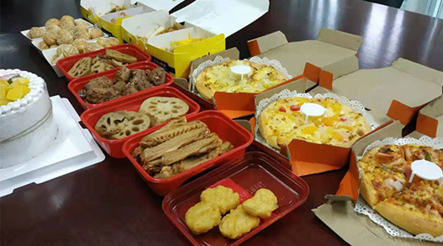 金環(huán)電器員工生日會(huì ) 開(kāi)心時(shí)刻共聚歡賀