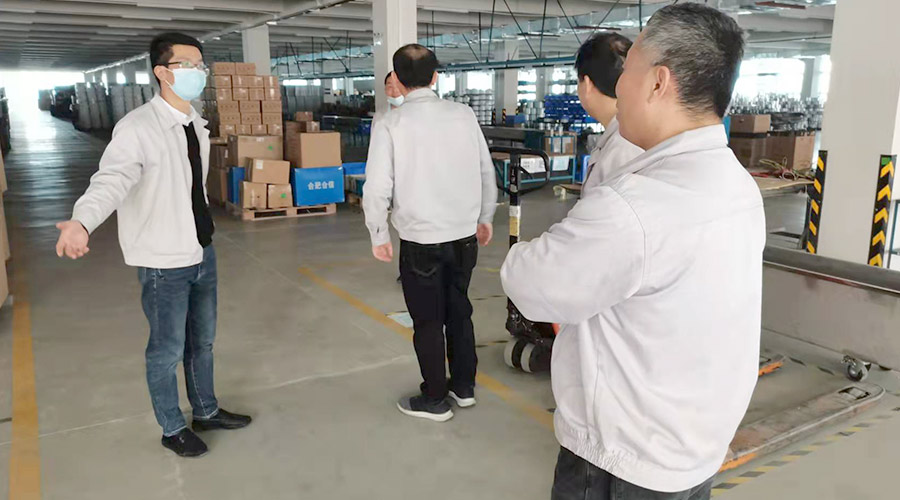 查隱患 防事故！金環(huán)電器領(lǐng)導開(kāi)展節前安全檢查